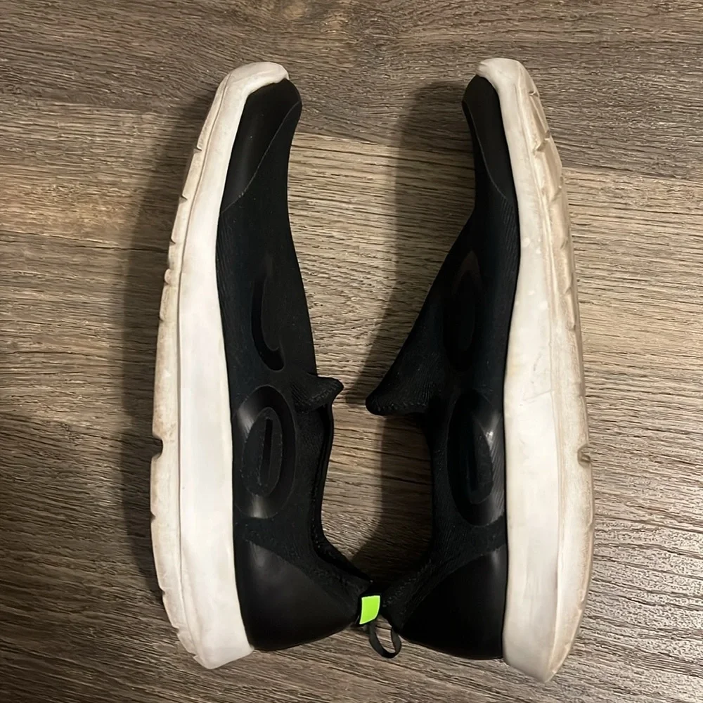 OOFOS OOmg Sport Slip-On Sneaker Shoes Men’s Size 10.5